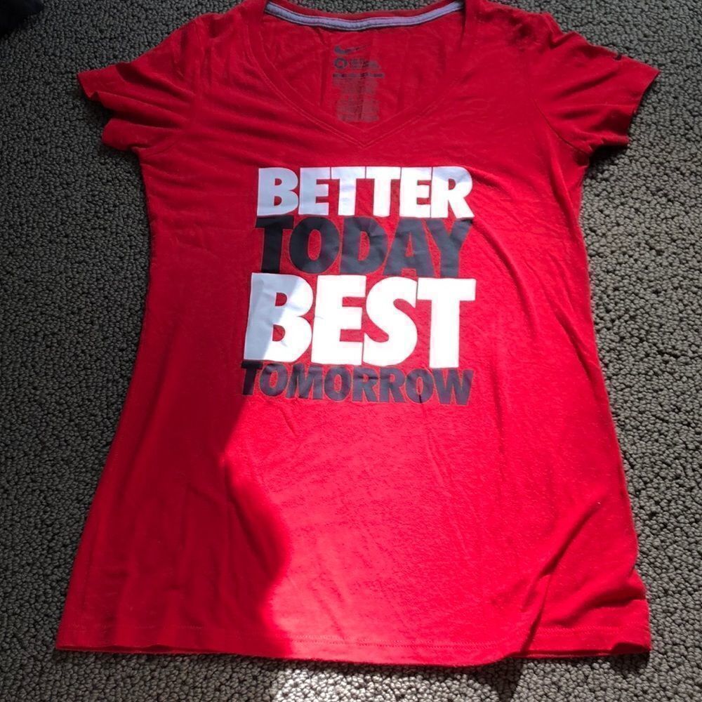 Nike Slim Fit Med Red Shirt S/S